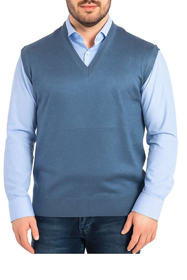 Men's Dad V-Neck Indigo Knitwear Sweater – Classic and Stylish