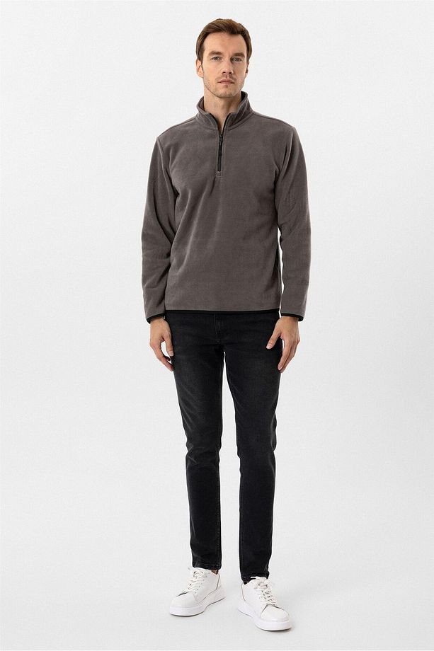 Sivri Yaka Regular Kalıp Düz Sweatshirt - 4