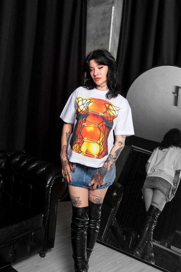 Knot Boobs Printed Relaxed Fit White Women's Tshirt