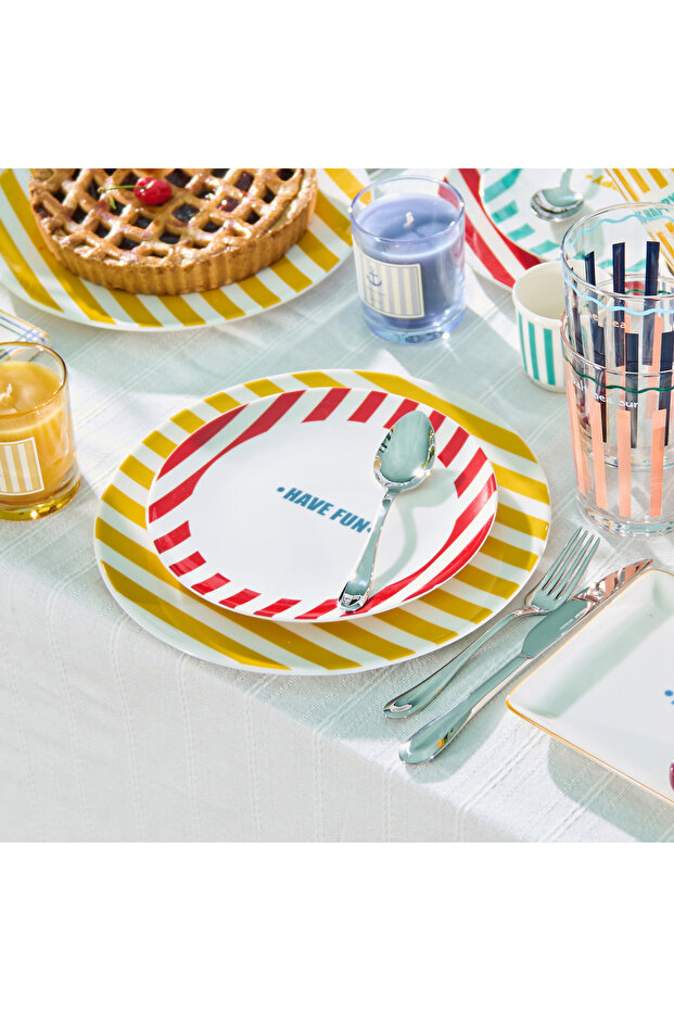 Kitchen Have Fun Tatlı Tabağı - Kırmızı - 19 cm - 1