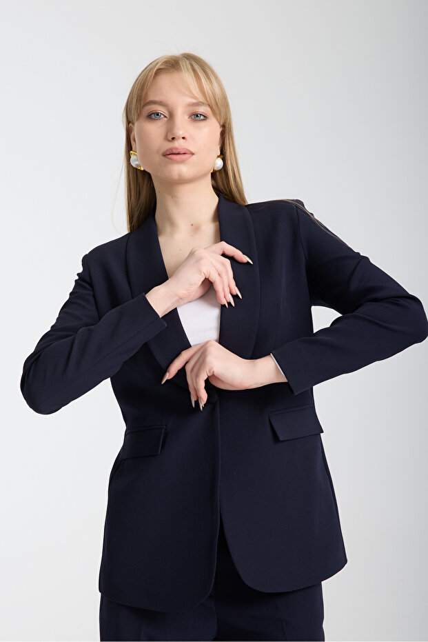 Button Detailed Blazer Jacket - 4