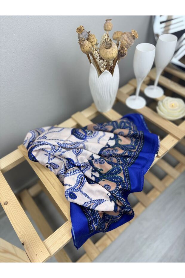 Desenli İpek Şal - 1