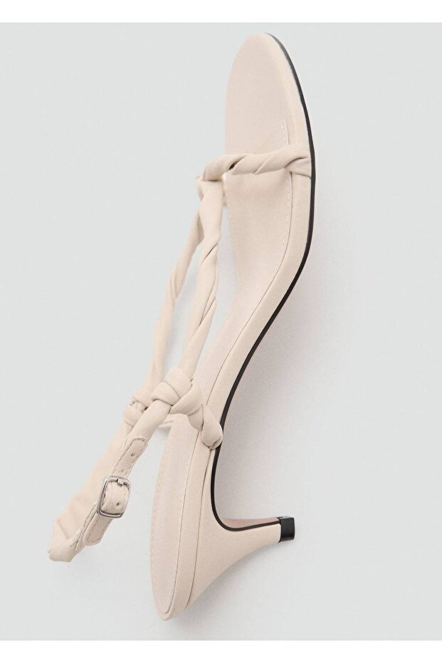 Büzgü bantlı sandalet - 5