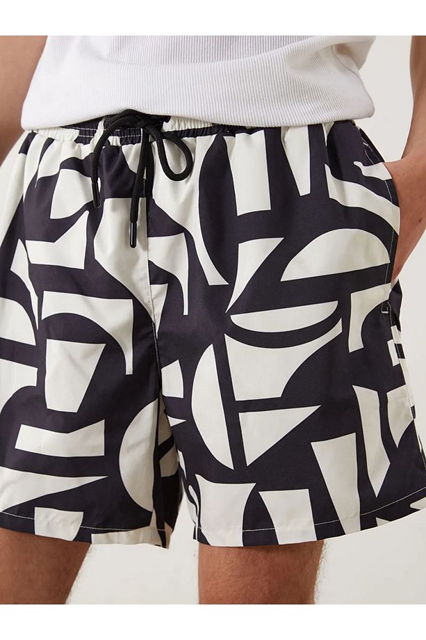 LCW SWIMWEAR Siyah Kısa Boy Desenli Erkek Deniz Şortu - 3