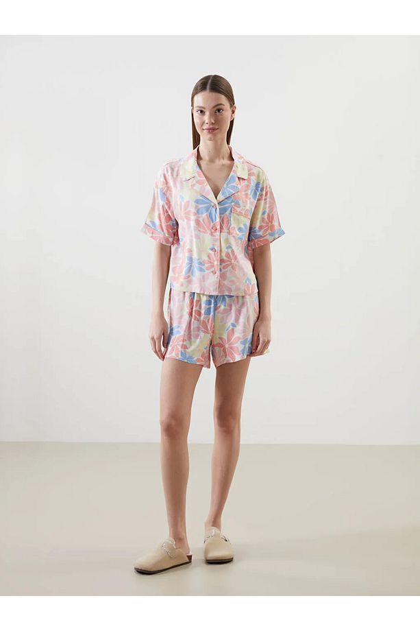 LCW DREAM Mercan Gömlek Yaka Çiçekli Kadın Şortlu Pijama Takımı - 1
