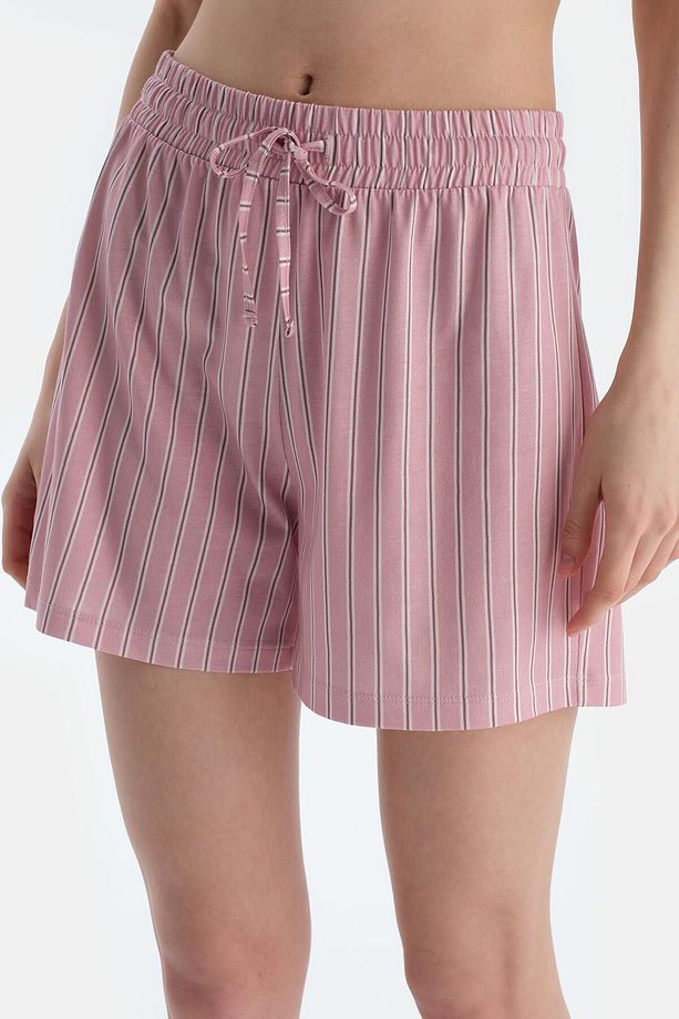 Açık Pembe Baskı Detaylı Kısa Kollu Tişört Şort Pijama Takımı - 6