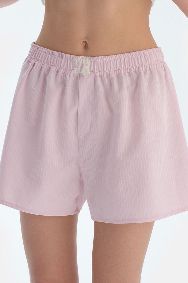 Ekru Nakış Detaylı Dokuma Şortlu Pijama Takımı - 6