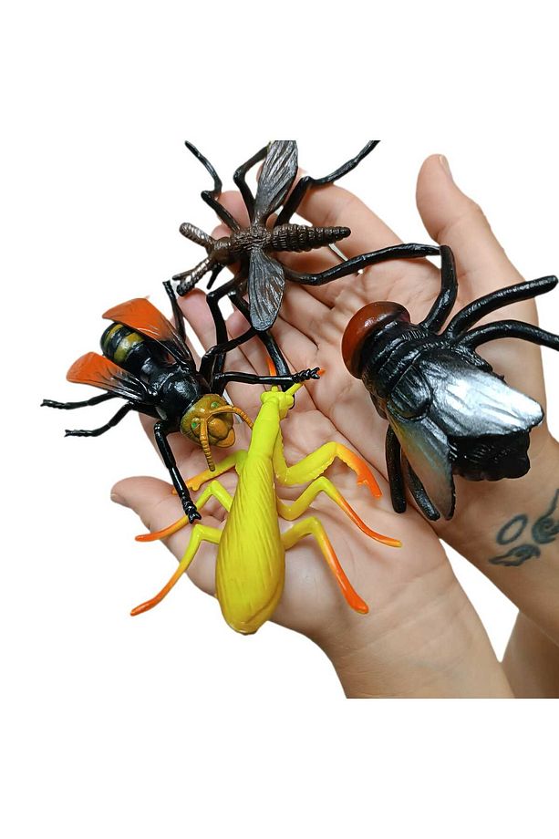 4 Lü Set Oyuncak Böcek Seti Dev Boy ,Sinek, Sivrisinek, Mantis,Arı Şaka Oyuncağı 9-13 cm - 2