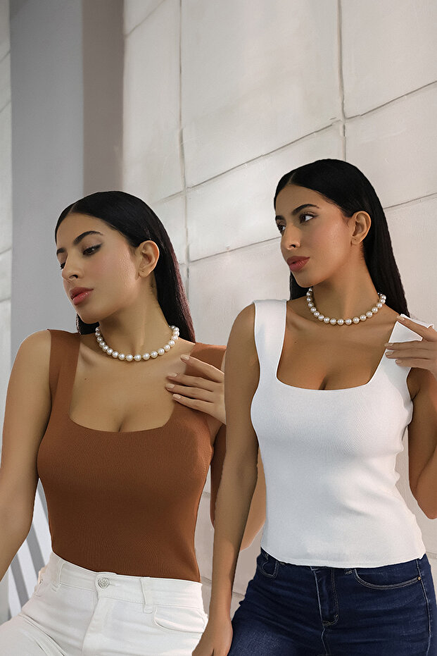 قميص داخلي صيفي أساسي ذو رقبة على شكل حرف U وأشرطة سميكة - 1