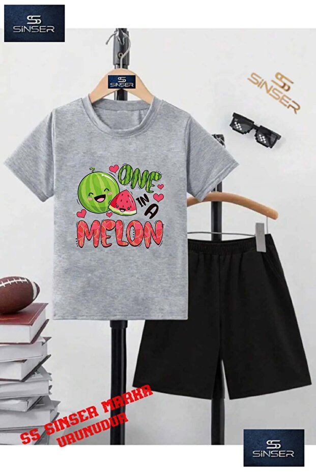 Children's “Kapuz One Melon Writing“ Special Printed Crew Neck T-Shirt - Shorts Set
