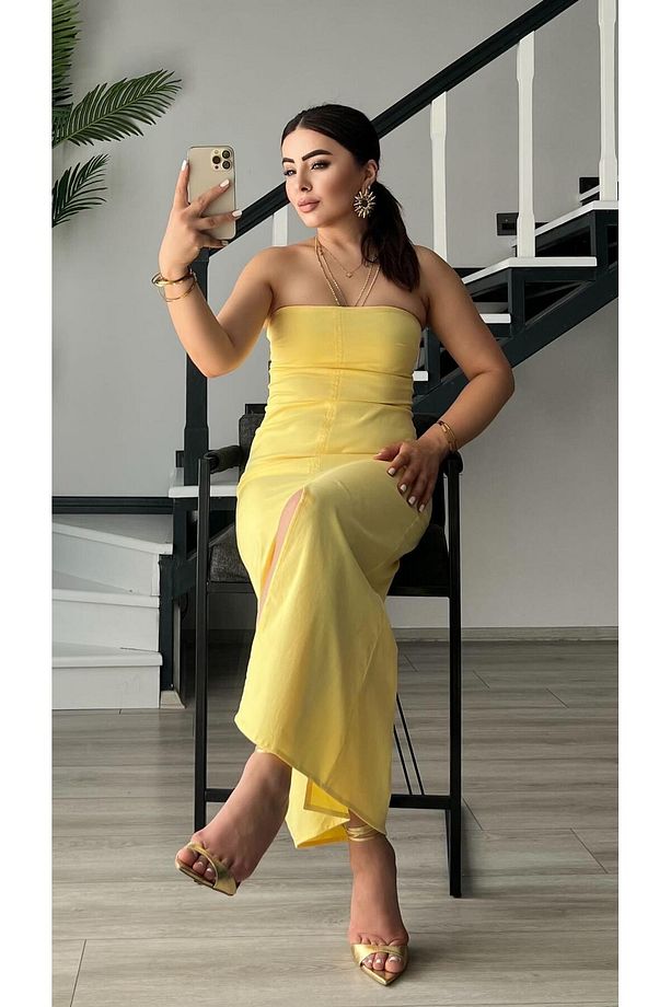Sarı Ön Yırtmaçlı Straplez Elbise - 4