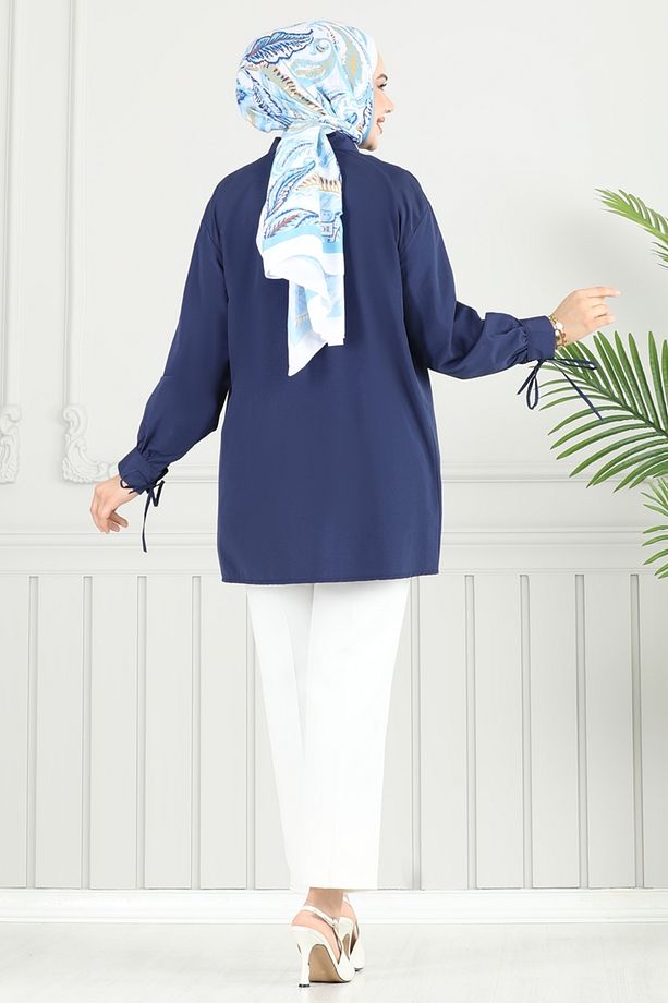Manşeti Bağcıklı Tunik Laci - 4