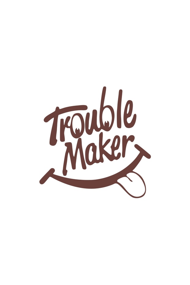 ملصق Trouble Maker مقاس 17x17 سم بني