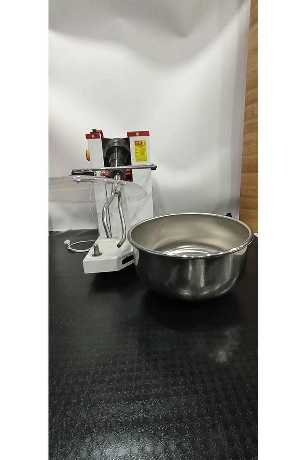 DEV MİKSER KAPAKLI HAMUR KARMA MAKİNASI 10 KG UN 5 LT SU 15 KG KAPASİTELİ - 4