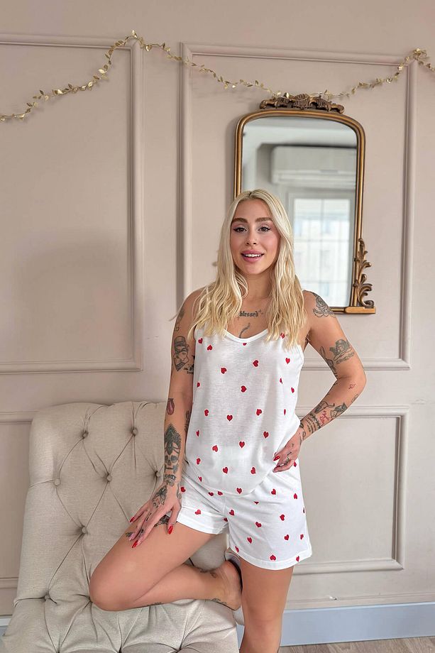 Kırmızı Kalp Desenli İp Askılı Şortlu Kadın Pijama Takımı - 3
