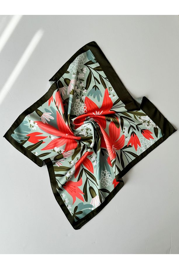 Çiçek Desenli Bandana Fular - 1