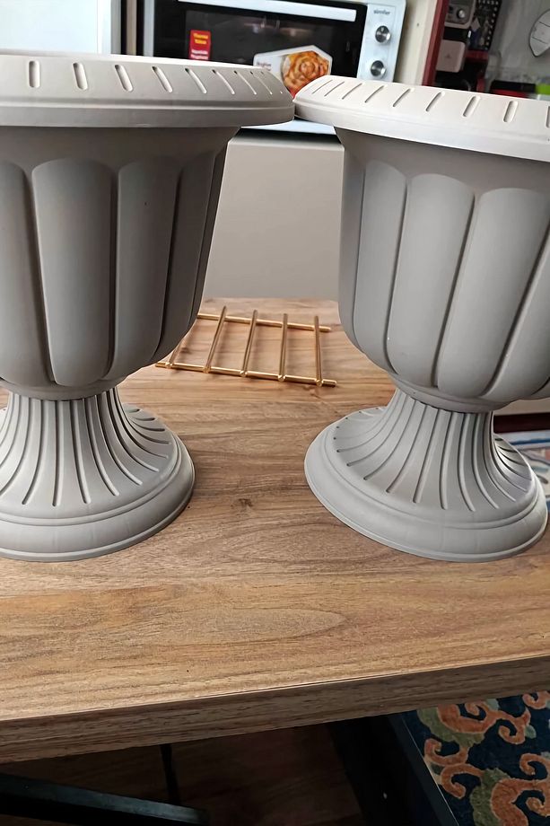 2 Adet Ayaklı Plastik 25cm Dekoratif Nergiz Saksı Seti - 4