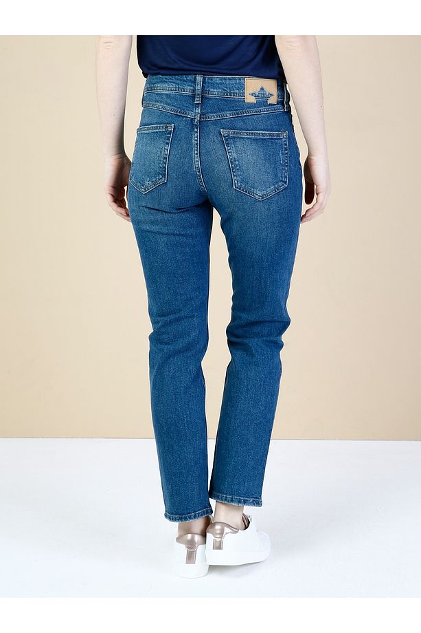 Slim Fit Orta Bel Daralan Paça Kadın Indigo Jean Pantolon - 2