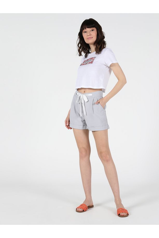 Regular Fit Düşük Bel Kadın Gri Şort - 1