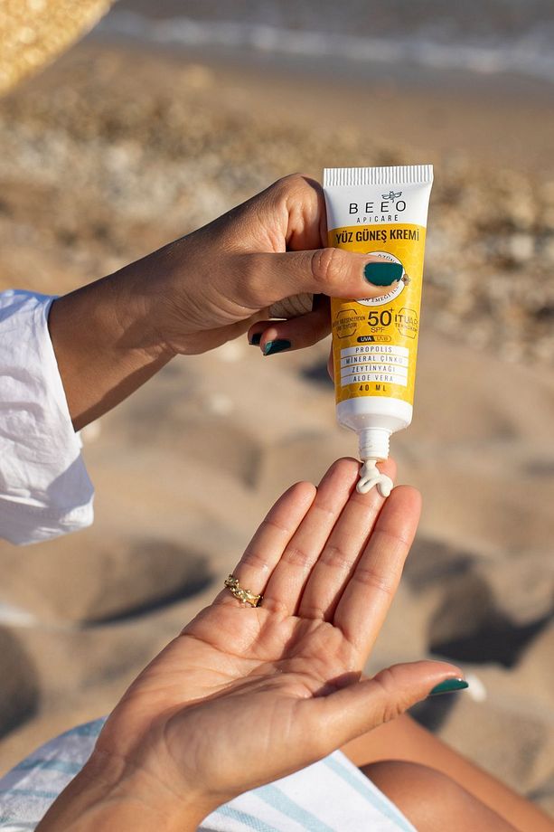 Apicare Propolisli Yüz Güneş Kremi 50 Spf - 6
