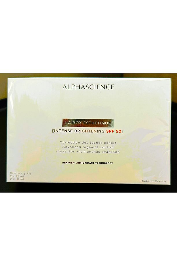 LA BOX ESTHÉTIQUE [INTENSE BRIGHTENING] SPF 50 - 1
