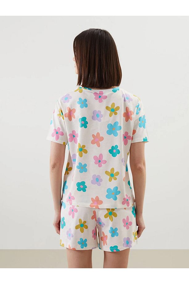 LCW Young Pembe Bisiklet Yaka Baskılı Kadın Şortlu Pijama Takımı - 4