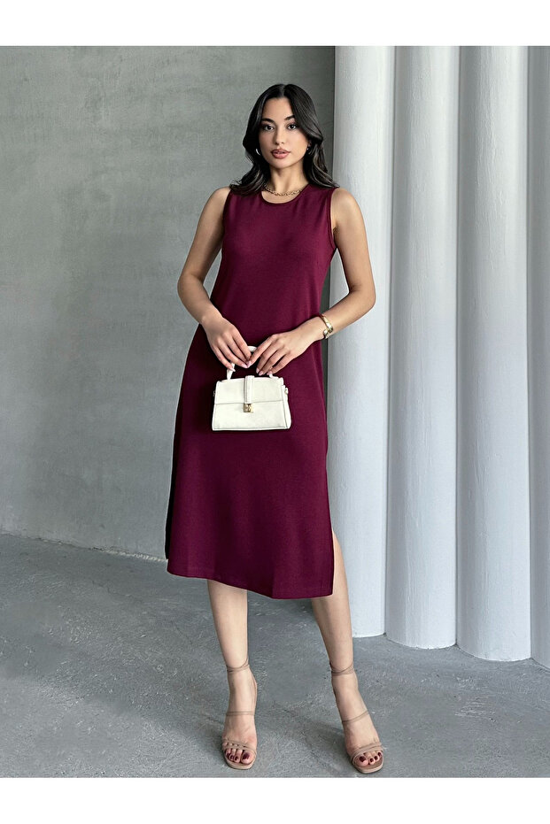 Women's Slit Sleeveless Dress