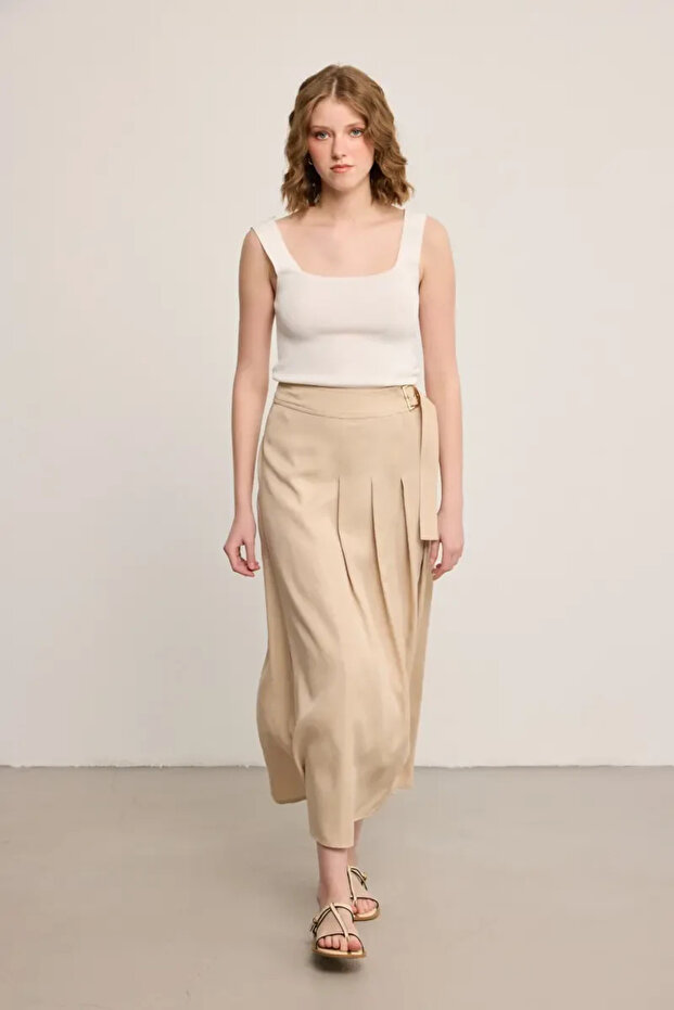 Buckle Pilica Long Skirt - Beige