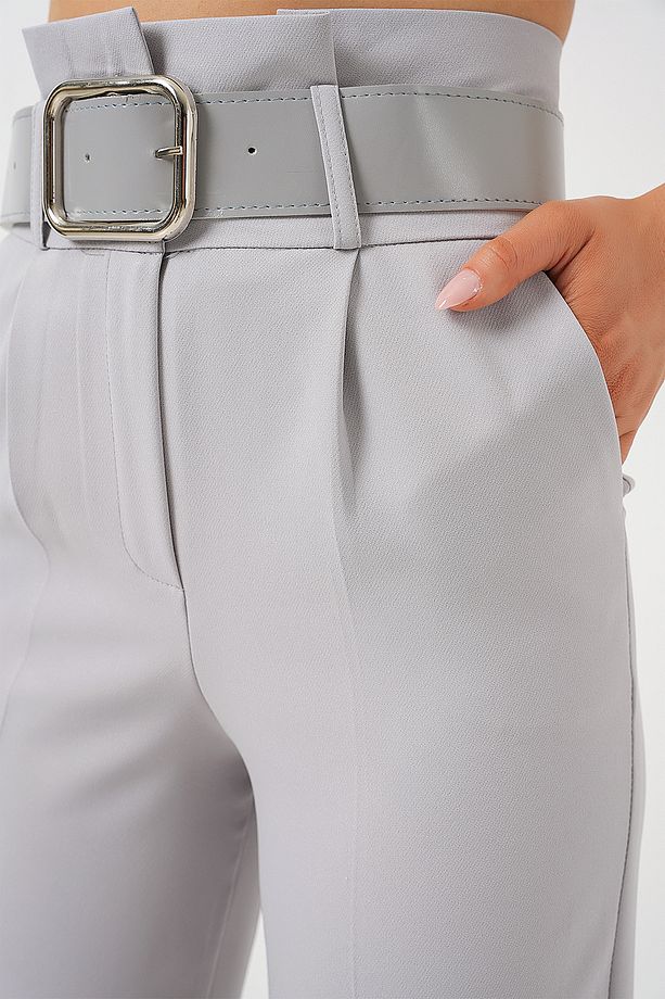 6556 Kemerli Kumaş Pantolon - Gri - 5