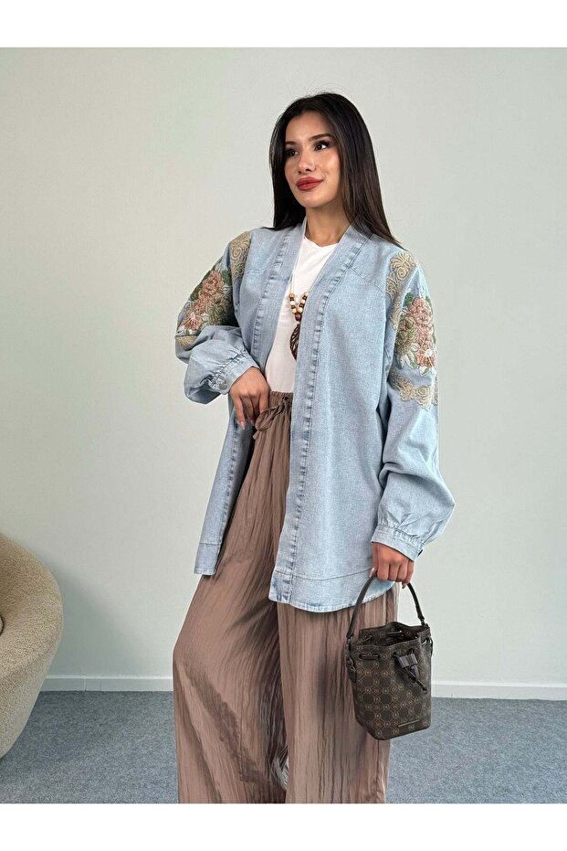 Embroidered Detail Oversized Denim Jacket 8823 - Light Blue