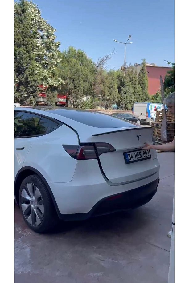 TESLA MODEL 30 LİTRE ÇİFT KAPAK OTO BUZDOLABI - 1