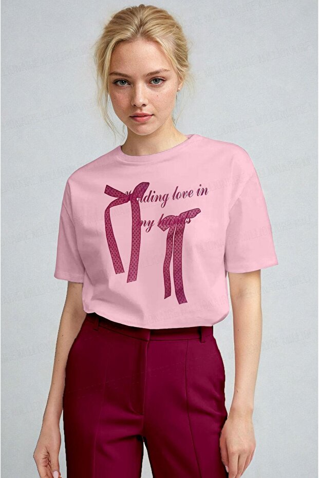 Women's Pink Ribbon Fluffy Textured Print Regular Fit Regular Fit T-Shirt
