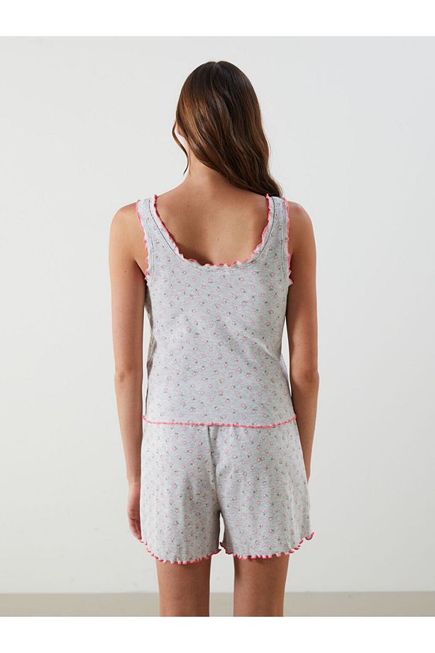 U Yaka Çiçekli Kadın Şortlu Pijama Takım - 4