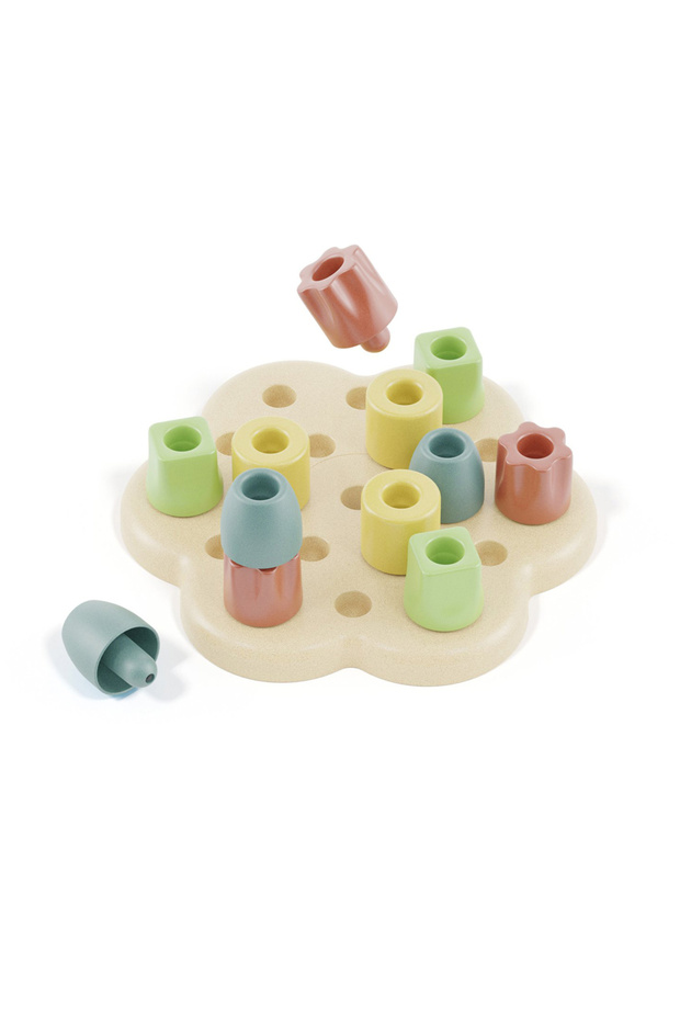 Chunky Peggy Bio - 2