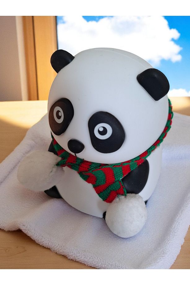 Sevimli Panda Figürlü Gece Lambası – RGB LED, USB Şarjlı, Yumuşak Silikon Gövde - 2