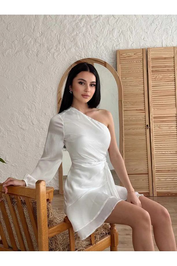 Soft Saten Tek Omuz Tek Kol Asimetrik Katlı Dalgalı Mini Kokteyl Davet Gece Elbisesi - 3