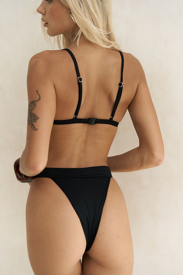 Bagus Askılı Üçgen Siyah Bikini Üstü - 8