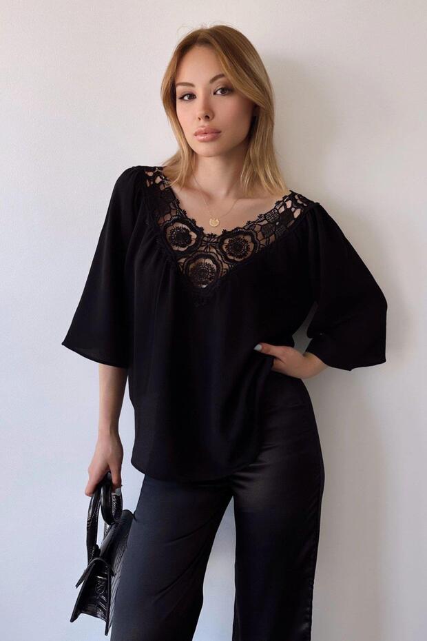 Women's Black Blouse - 700-t4010-1220
