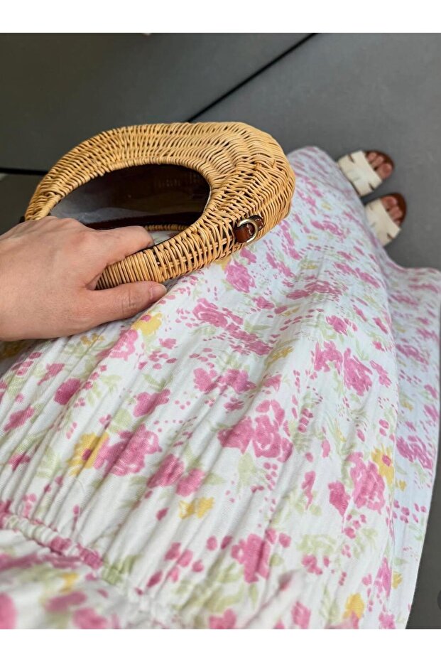 Çiçekli Kabarık Kollu Astarlı Müslin Elbise - 4