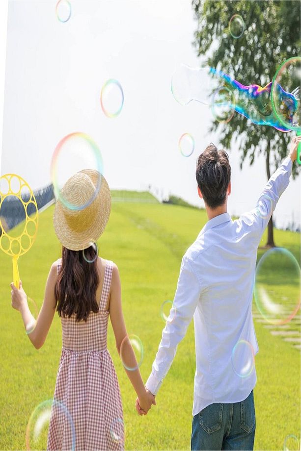 Eğlenceli Baloncuk Seti: 4 Büyük, 4 Küçük Aparat ve 500 ml Solüsyon ile Sınırsız Eğlence! - 5