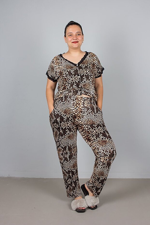 Plus Size Button down Snake Print Pajama Set – Stylish and Comfortable Design - 6