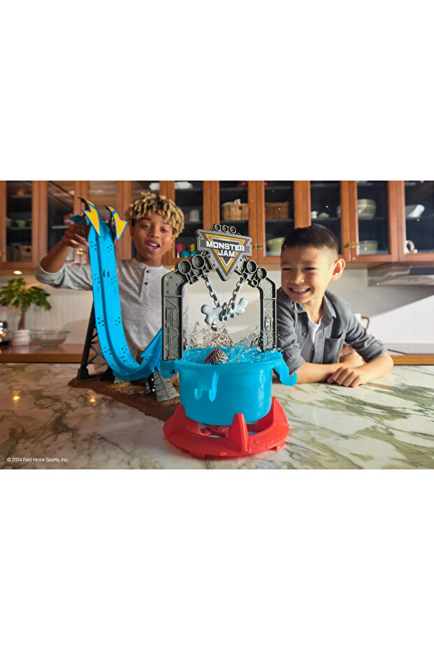 MONSTER JAM MUD BLASTERS MUD BLASTERS SET - 5