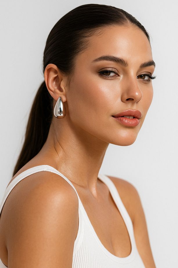 Parlak Damla Form Küpe – Modern ve Çarpıcı Bir Dokunuş MK005-GÜMÜŞ - 2