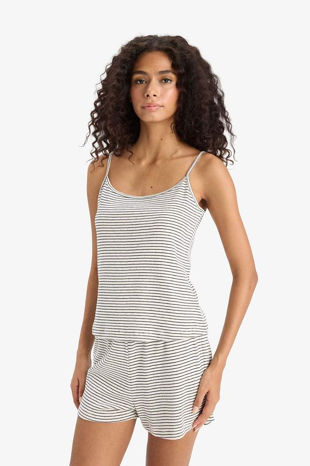 Regular Fit Pijama Takımı Desenli Askılı Pijama Üstü Esnek Belli Şort Pijama Altı-Fall in Love F6152 - 4