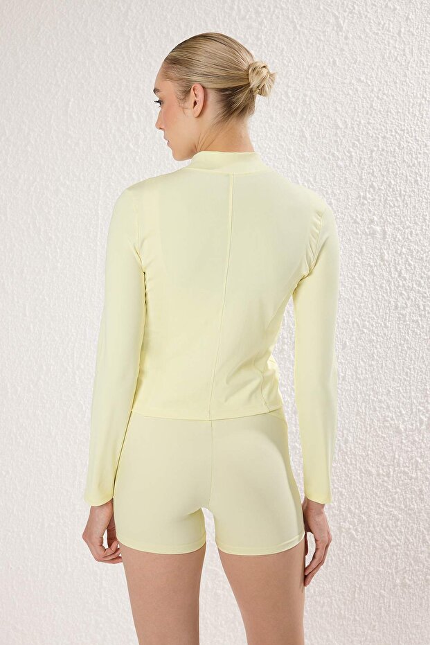 Sarı Vücuda Oturan Fermuarlı Dik Yaka Örme Spor Ceket/Sweatshirt TWOAW23BZ00592 - 4