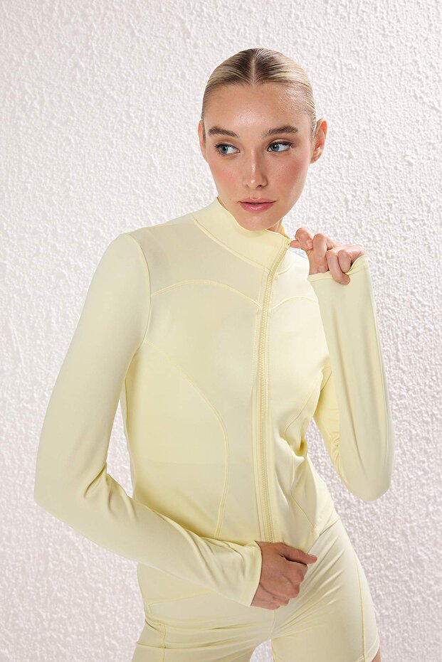 Sarı Vücuda Oturan Fermuarlı Dik Yaka Örme Spor Ceket/Sweatshirt TWOAW23BZ00592 - 2