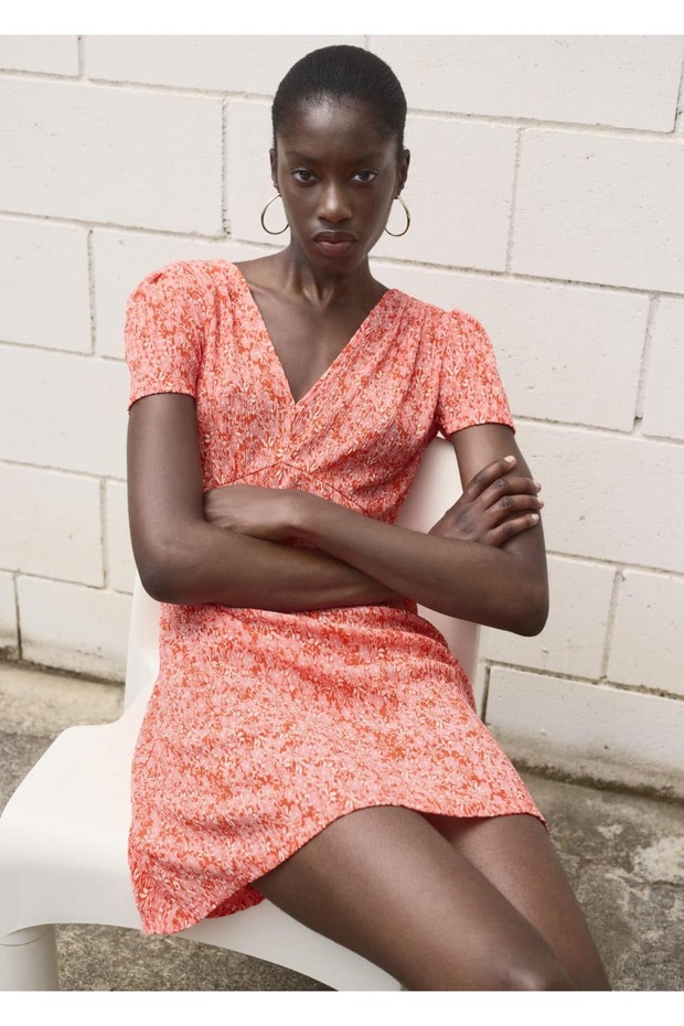 V yaka desenli elbise - 6