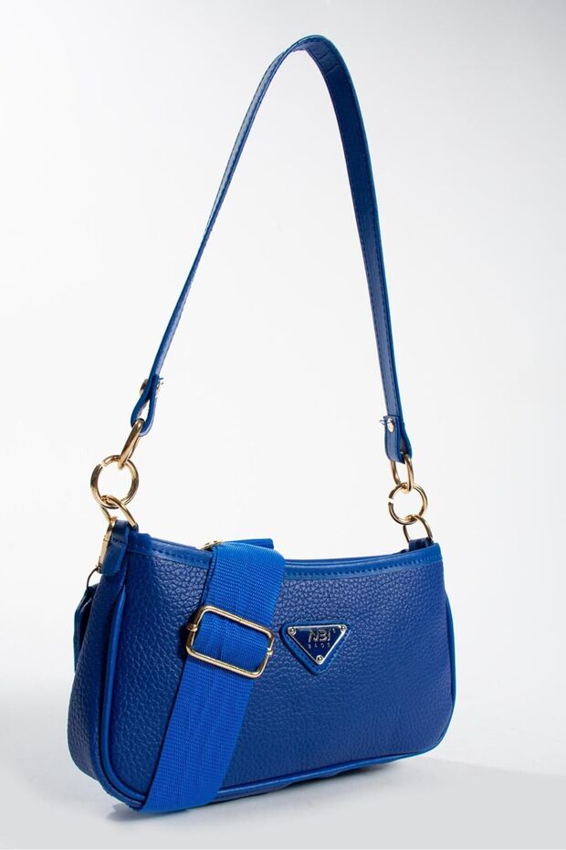 Stylish minimal bag with hand and shoulder strap