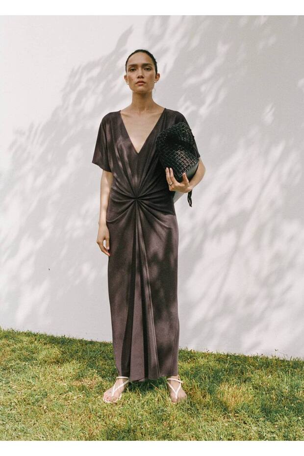 Büzgülü V yaka elbise - 7