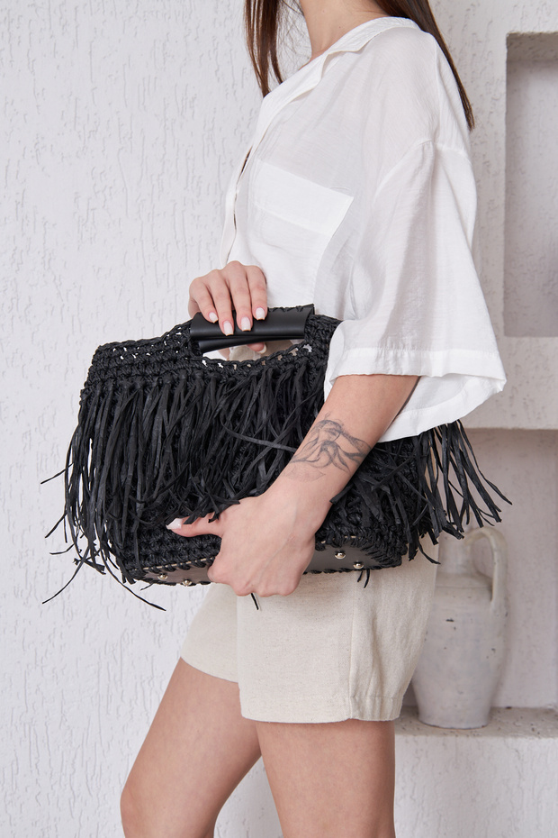 Vecchio Hand Knitted Elegant Tassel Detailed Daily Bag